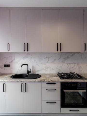 Княгинин вул., (Будинок 27)