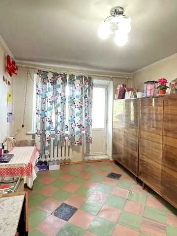 Чорновола вул., 56