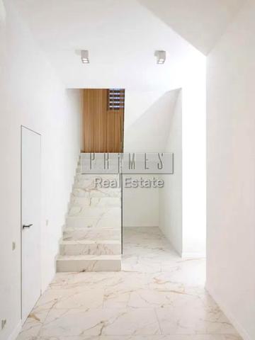 вул. Абрикосова