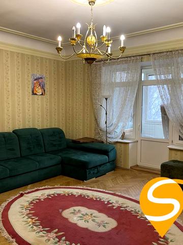 Івана Мазепи вул. (Січневого Повстання), 3