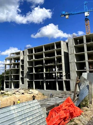 Пилипа Орлика вул., (Будинок 1)