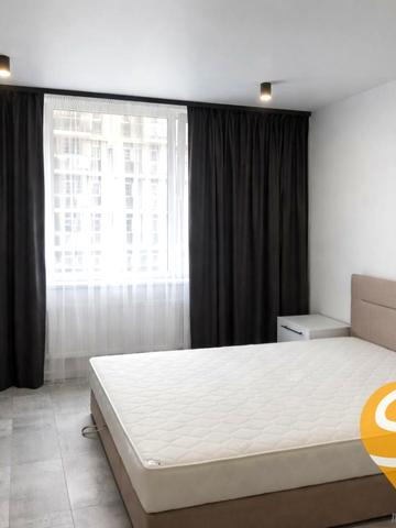 Під Голоском вул., 24