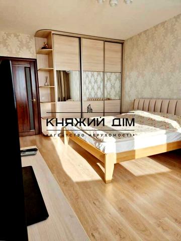 Ревуцького вул., 7-В