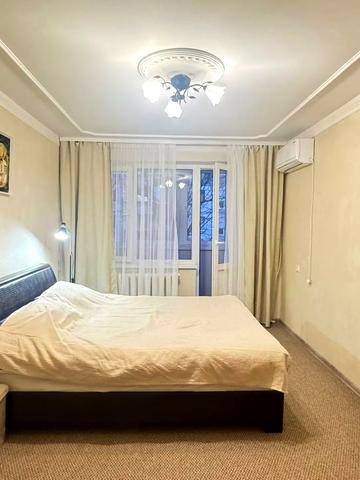 Наукова вул., 26