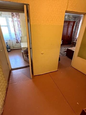 Варненська вул., 12а