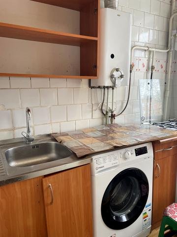 Серпнева вул., 12