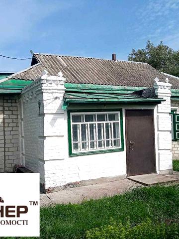 Центральна, 1