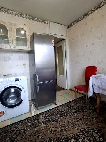 Володимира Івасюка просп. (Героїв Сталінграду), 43-Б