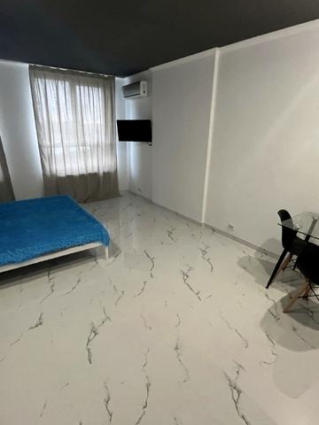 Миколи Бажана просп., 17-А