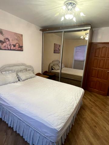 Вишняківська вул., 17