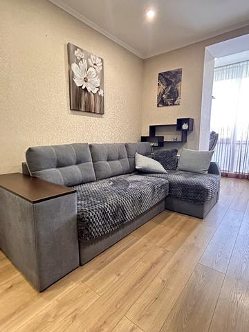 Олега Антонова вул. (Карла Маркса), 13в