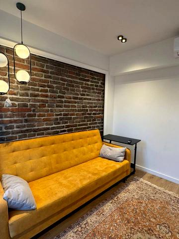 Григорія Сковороди вул., 8