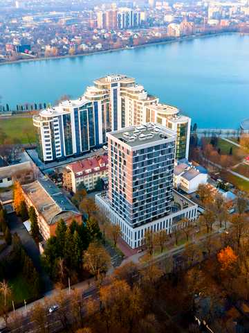 Гетьмана Мазепи вул., (Будинок 1)