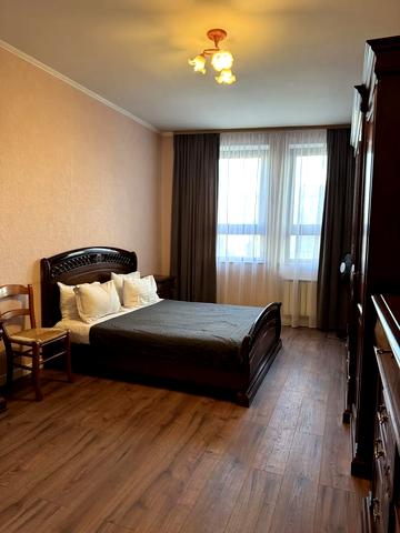 Шота Руставелі вул., 44