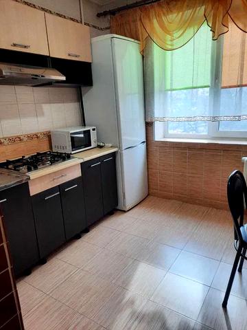 Героїв Дніпра вул., 19