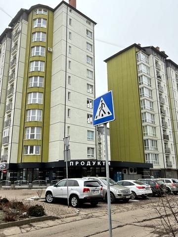 Василя Стуса вул., 44