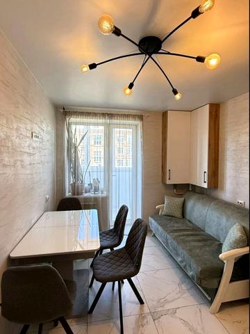 Монастирська вул., 11