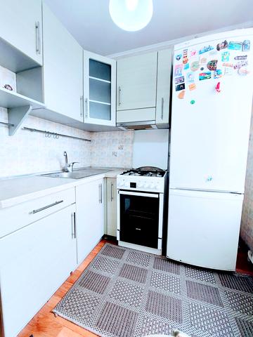 Миропільська вул., 3