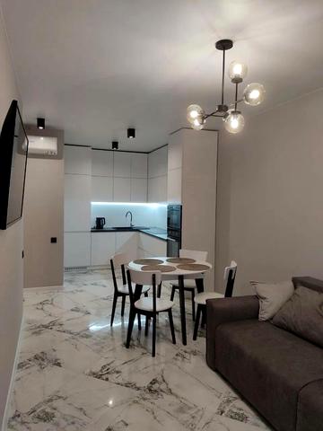 Під Голоском вул., 24