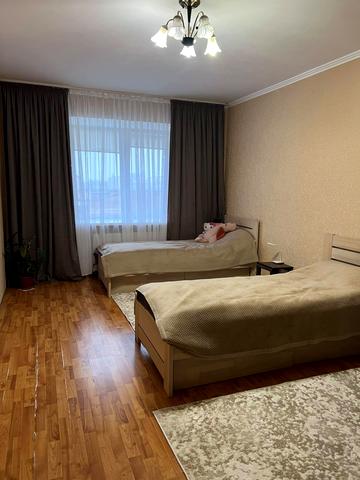 Будівельників вул., 5/2