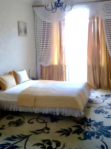 Велика Васильківська вул. (Червоноармійська), 24