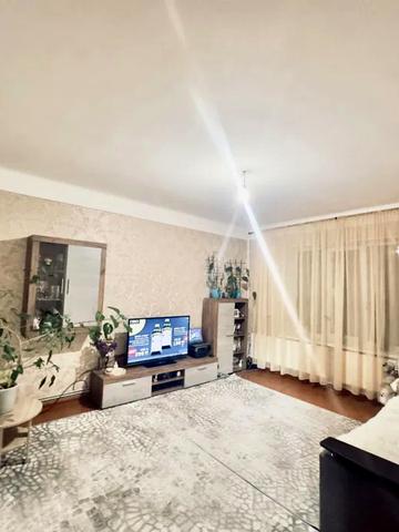 Героїв-земляків вул., 32