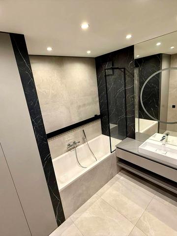 Набережна Перемоги вул., 42