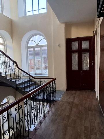 Олександра Ройтбурда пров. (Ляпунова), 8