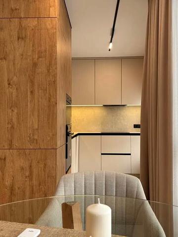 Бельведерська вул., 32-Б