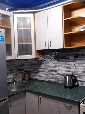 Амосова вул. (Корчагінців), 5