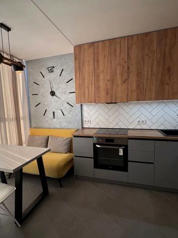 Миколи Руденка бульв. (Кольцова), 8 BOX