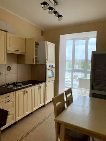 Жулянська вул., 1-А