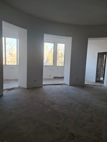 Конституційна вул. (28 Червня), 52