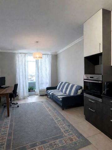 Анатолія Петрицького вул., 17