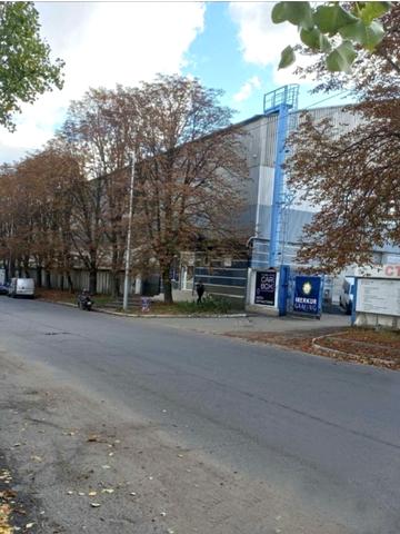 Портівська вул., 1