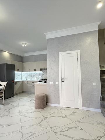 Приозерна вул., 21