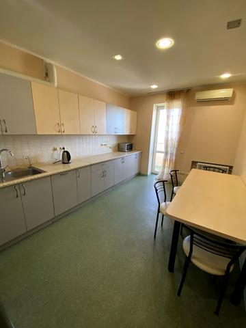 Борщагівська вул., 145