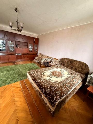 Клочківська вул., 327а