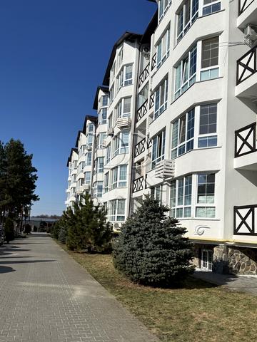 Придорожна вул., 3