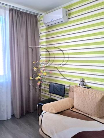 Єлизавети Чавдар вул., 7