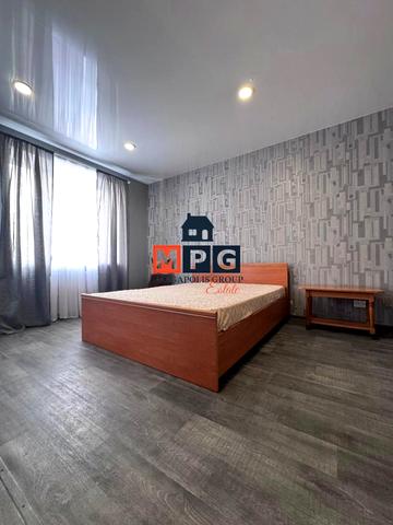 Леоніда Бикова вул. (Павла Дибенка), 50