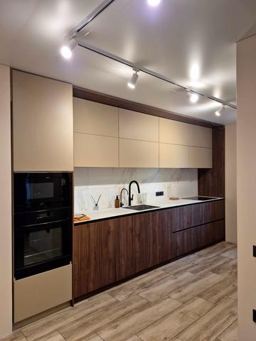 Героїв Харкова просп. (Московський), 300