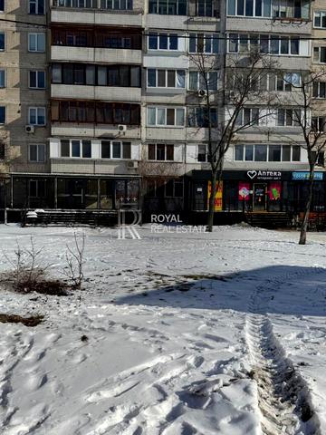 Оболонська пл. (Дружби Народів СРСР), 28