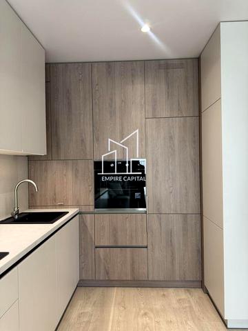 Роксоляни вул., 30