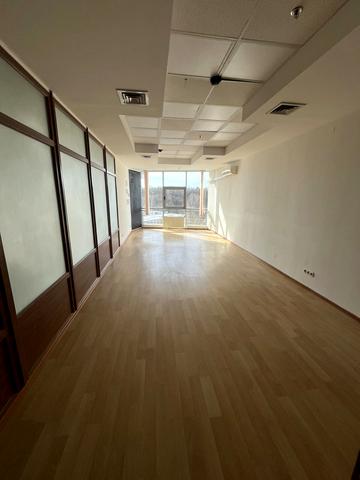 Червоної Калини просп., 63а