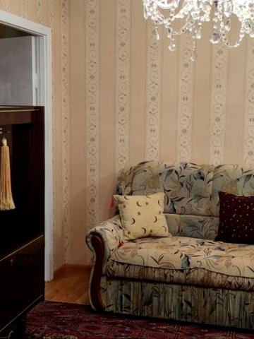 Кавказька вул., 11