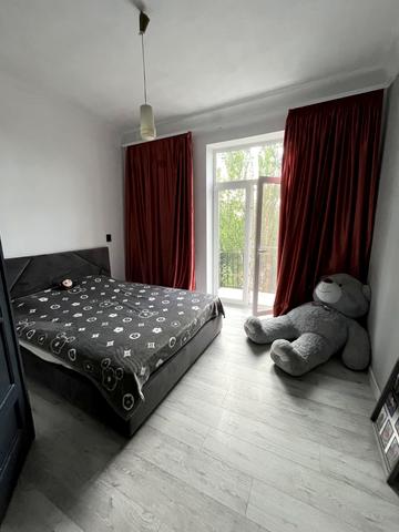 Леоніда Жаботинського вул. (Правди), 4-А