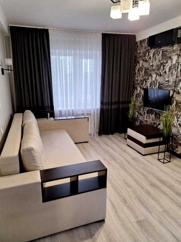 Ореста Левицького вул. (Академіка Курчатова), 9/21