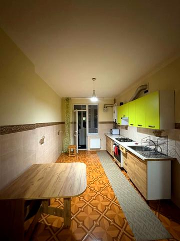 Торфяна вул., 21