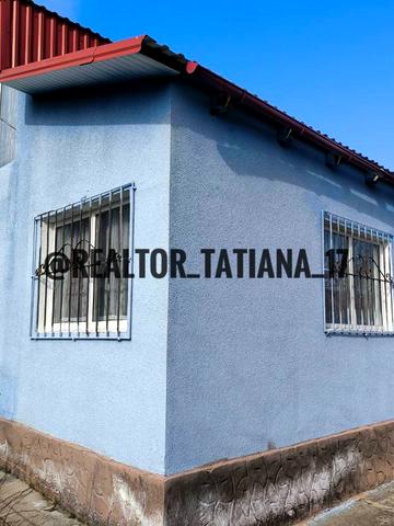 Центральна, 1